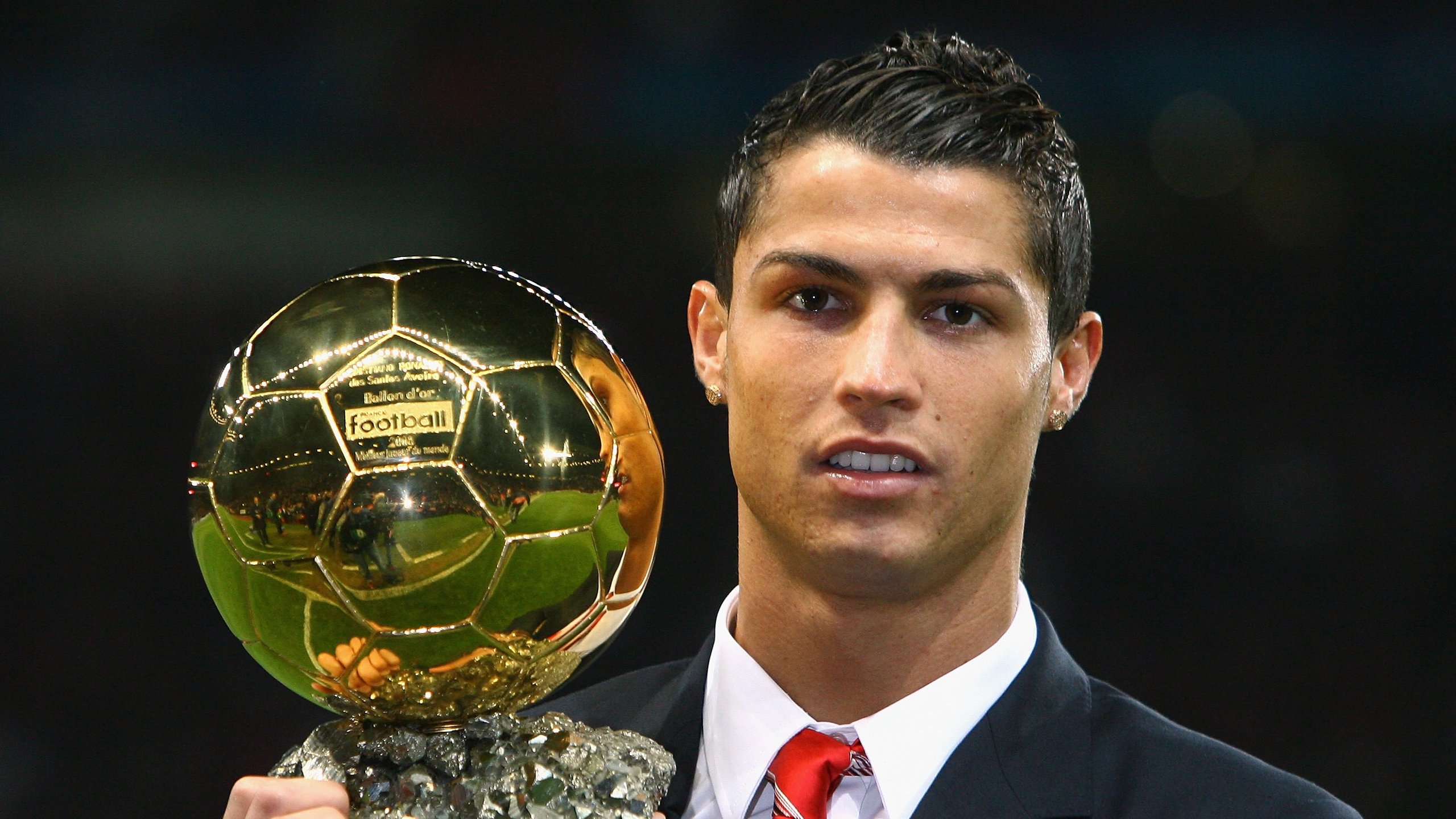 跨界传奇，詹姆斯欧冠决赛接管启示录—当湖人精神照亮绿茵场